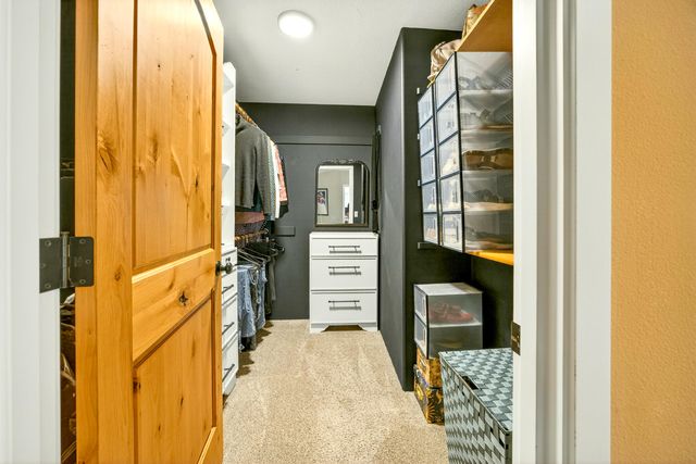 1057 Oak Knoll Drive, Ashland, OR 97520