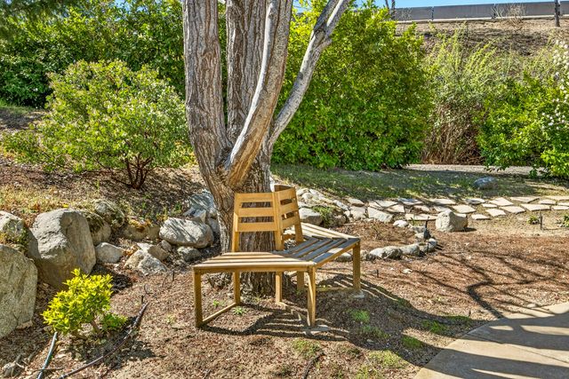 1057 Oak Knoll Drive, Ashland, OR 97520