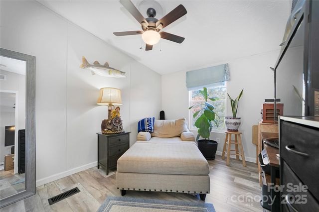 33 N Shadow Run, Balsam Grove, NC 28708