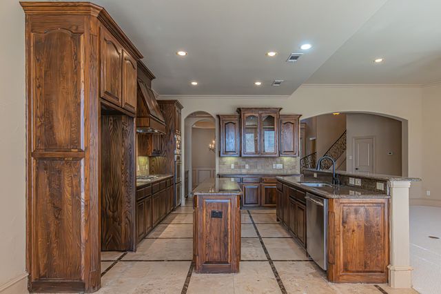 6916 Cannon Falls Drive, Plano, TX 75024