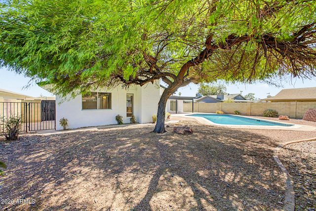 4036 W WOOD Drive, Phoenix, AZ 85029
