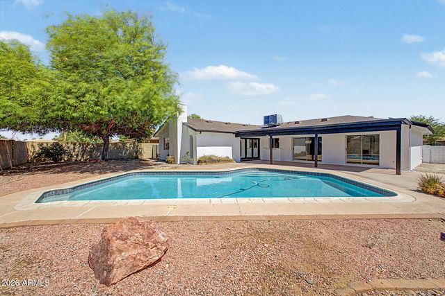 4036 W WOOD Drive, Phoenix, AZ 85029