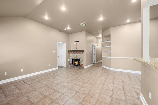 12130 La Salle Oaks, Conroe, TX 77304