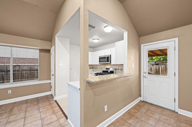 12130 La Salle Oaks, Conroe, TX 77304