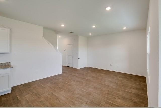 277 Ebbsfleet DR, Uhland, TX 78640