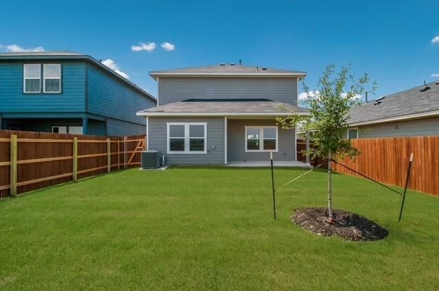 277 Ebbsfleet DR, Uhland, TX 78640