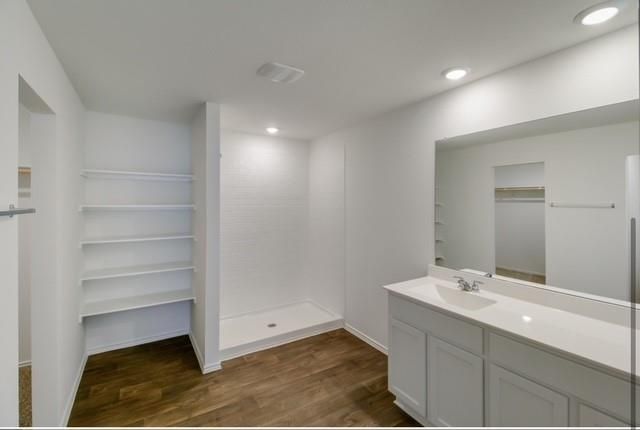 277 Ebbsfleet DR, Uhland, TX 78640