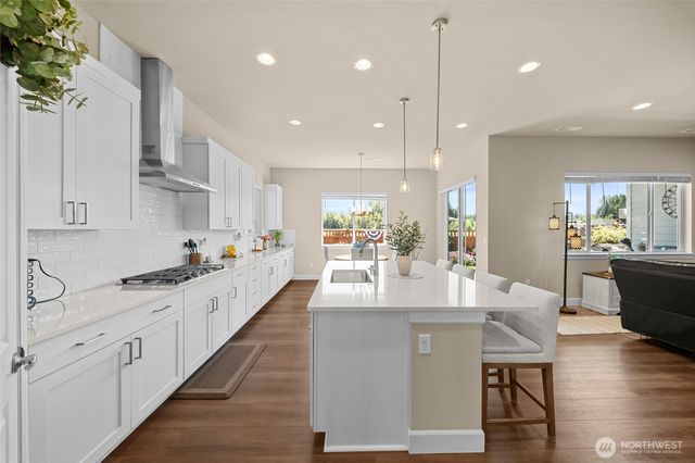 20710 156th Street E, Bonney Lake, WA 98391