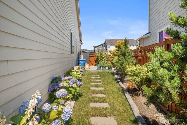 20710 156th Street E, Bonney Lake, WA 98391