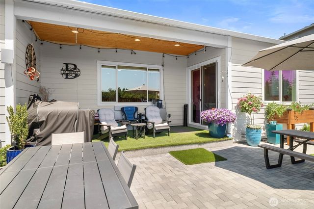 20710 156th Street E, Bonney Lake, WA 98391