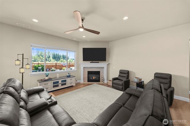 20710 156th Street E, Bonney Lake, WA 98391