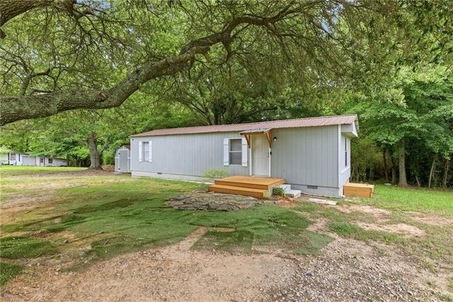 1386 Etheridge Drive, Auburn, GA 30011