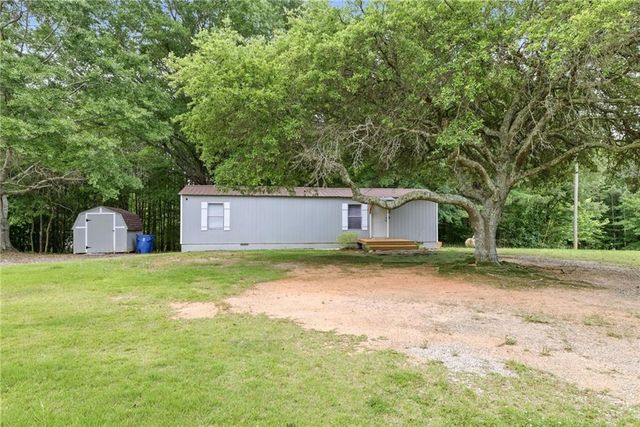 1386 Etheridge Drive, Auburn, GA 30011