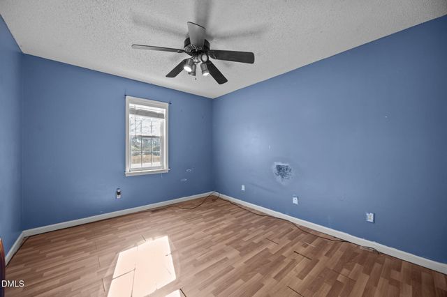 6304 Walnut Glen Drive, Willow Springs, NC 27592