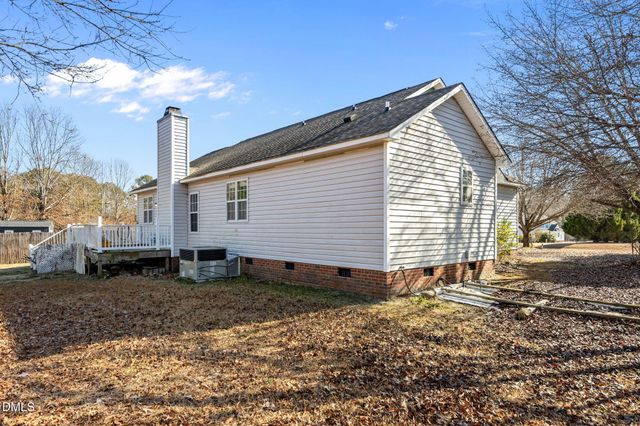 6304 Walnut Glen Drive, Willow Springs, NC 27592