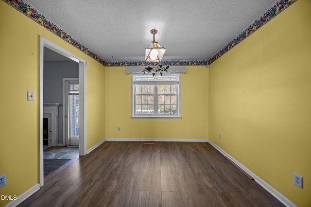 6304 Walnut Glen Drive, Willow Springs, NC 27592