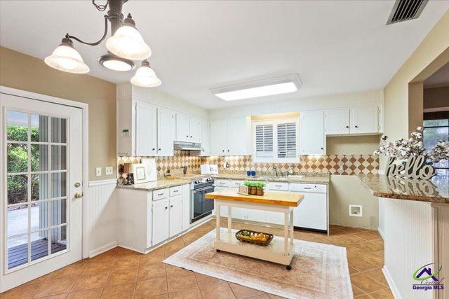 201 Marvin Boulevard, Warner Robins, GA 31088