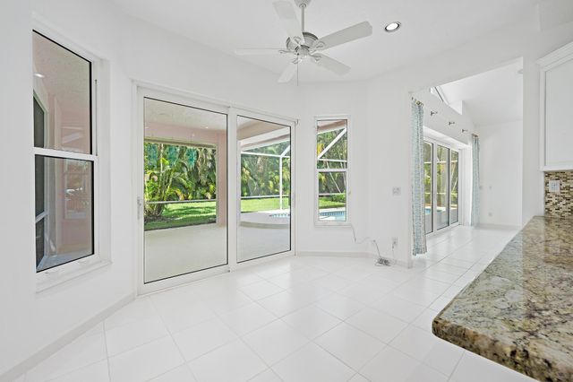 18504 SE Heritage Oaks Lane, Jupiter, FL 33469