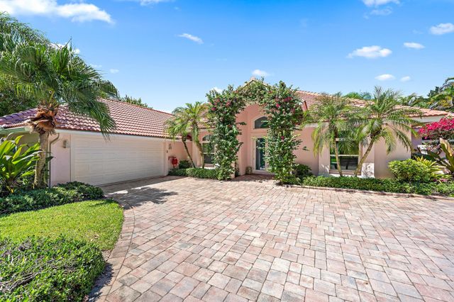 18504 SE Heritage Oaks Lane, Jupiter, FL 33469