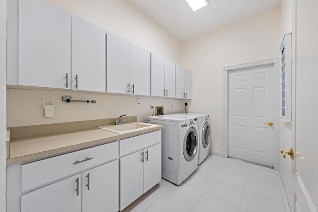 18504 SE Heritage Oaks Lane, Jupiter, FL 33469
