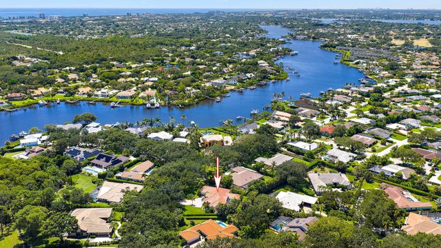 18504 SE Heritage Oaks Lane, Jupiter, FL 33469
