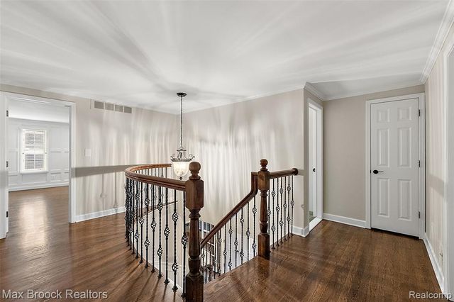 4627 Sunningdale Drive, Bloomfield Hills, MI 48302