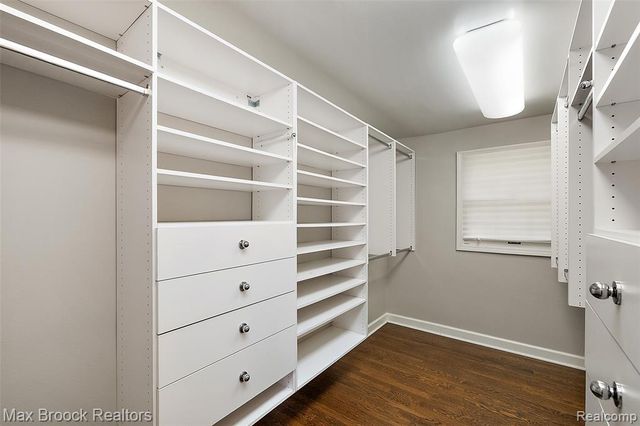 4627 Sunningdale Drive, Bloomfield Hills, MI 48302