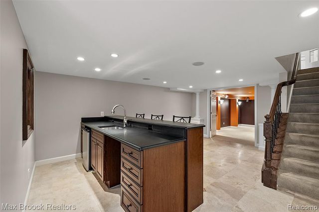 4627 Sunningdale Drive, Bloomfield Hills, MI 48302