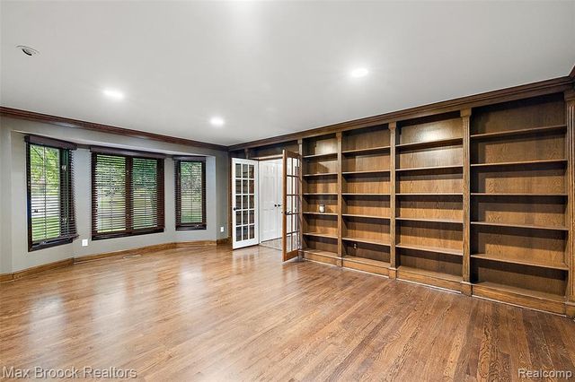 4627 Sunningdale Drive, Bloomfield Hills, MI 48302