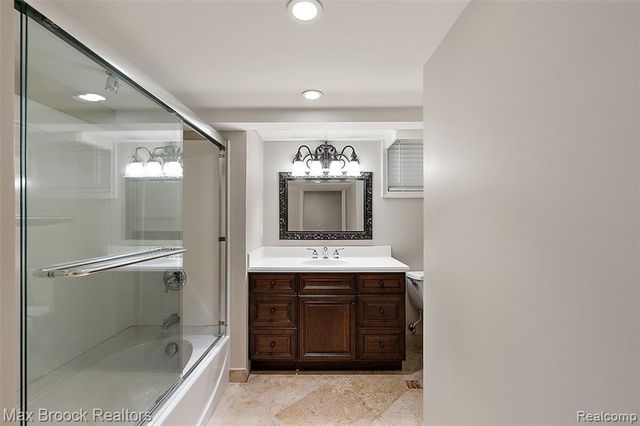 4627 Sunningdale Drive, Bloomfield Hills, MI 48302