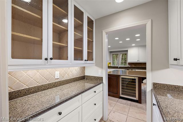 4627 Sunningdale Drive, Bloomfield Hills, MI 48302