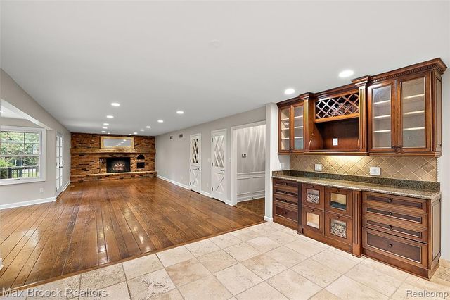 4627 Sunningdale Drive, Bloomfield Hills, MI 48302