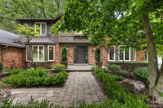 4627 Sunningdale Drive, Bloomfield Hills, MI 48302