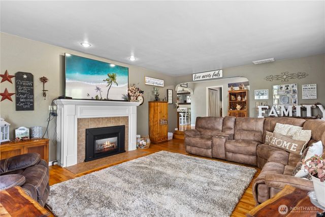 2606 Cooks Hill Road, Centralia, WA 98531