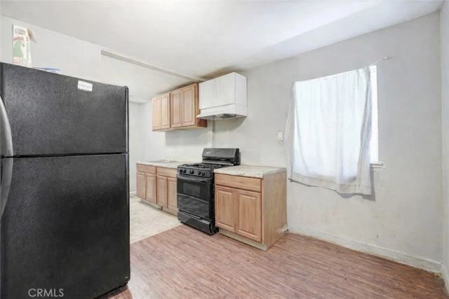 11068 Penrose Street, Sun Valley, CA 91352