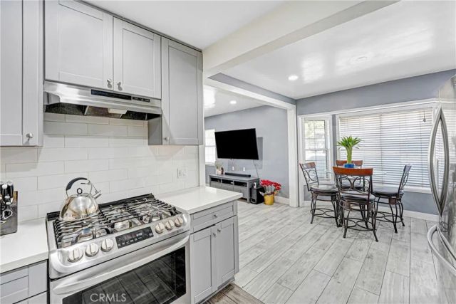 11068 Penrose Street, Sun Valley, CA 91352