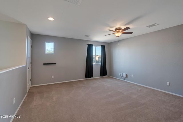 41344 N SALIX Drive, San Tan Valley, AZ 85140