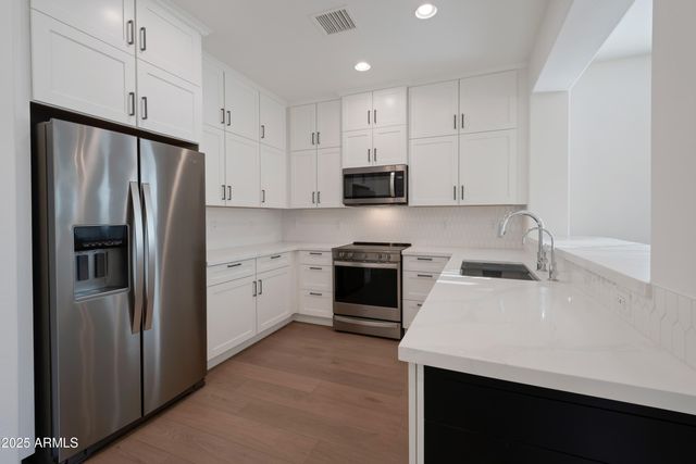 41344 N SALIX Drive, San Tan Valley, AZ 85140