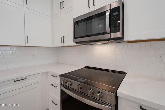 41344 N SALIX Drive, San Tan Valley, AZ 85140