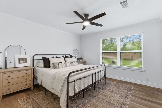 290 Old Spanish Trail, Valley View, TX 76272