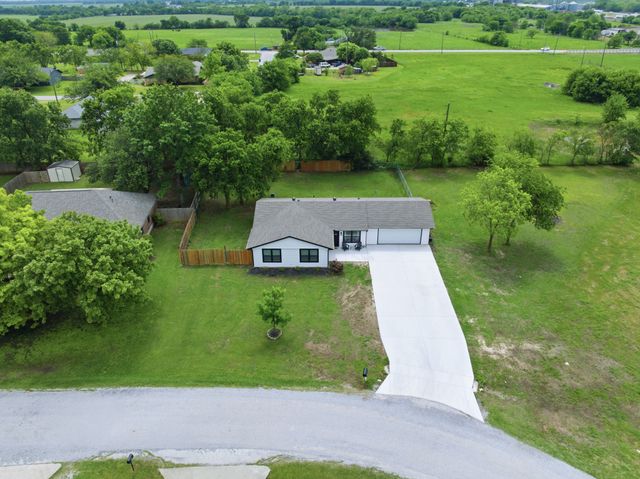 290 Old Spanish Trail, Valley View, TX 76272