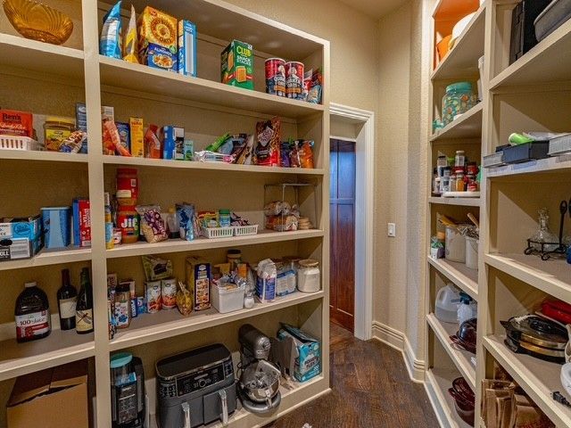 1453 Le Chesnay Drive, Centerton, AR 72719