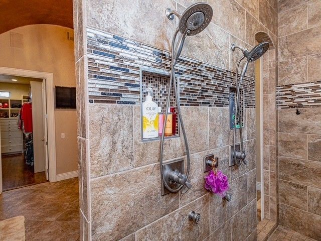 1453 Le Chesnay Drive, Centerton, AR 72719