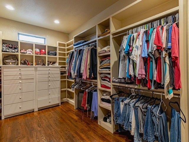 1453 Le Chesnay Drive, Centerton, AR 72719