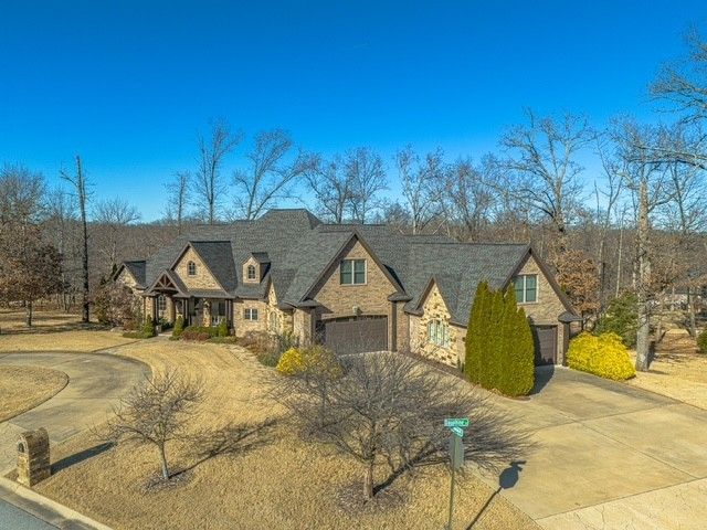 1453 Le Chesnay Drive, Centerton, AR 72719