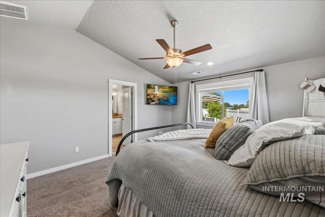 5770 E Walbrook St, Nampa, ID 83687