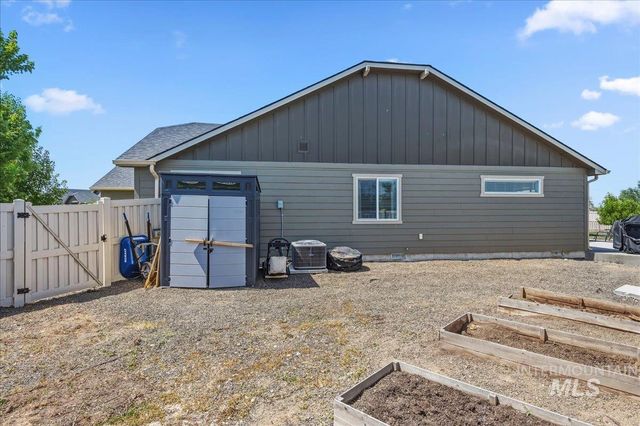 5770 E Walbrook St, Nampa, ID 83687