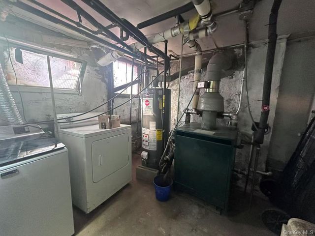 5436 Nurge Avenue, Maspeth, NY 11378