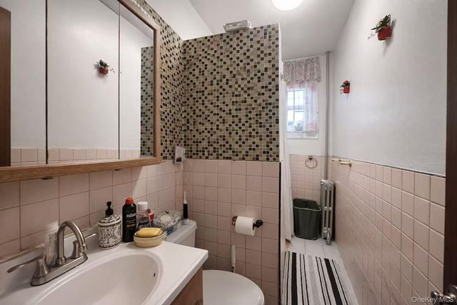 5436 Nurge Avenue, Maspeth, NY 11378