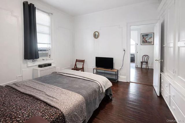 5436 Nurge Avenue, Maspeth, NY 11378